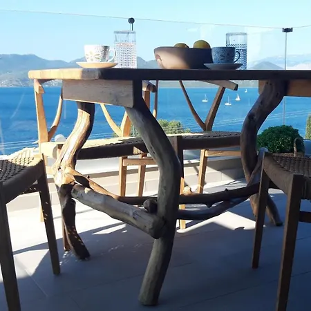 Avra Loft Apartment *