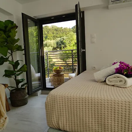 Avra Loft Apartment